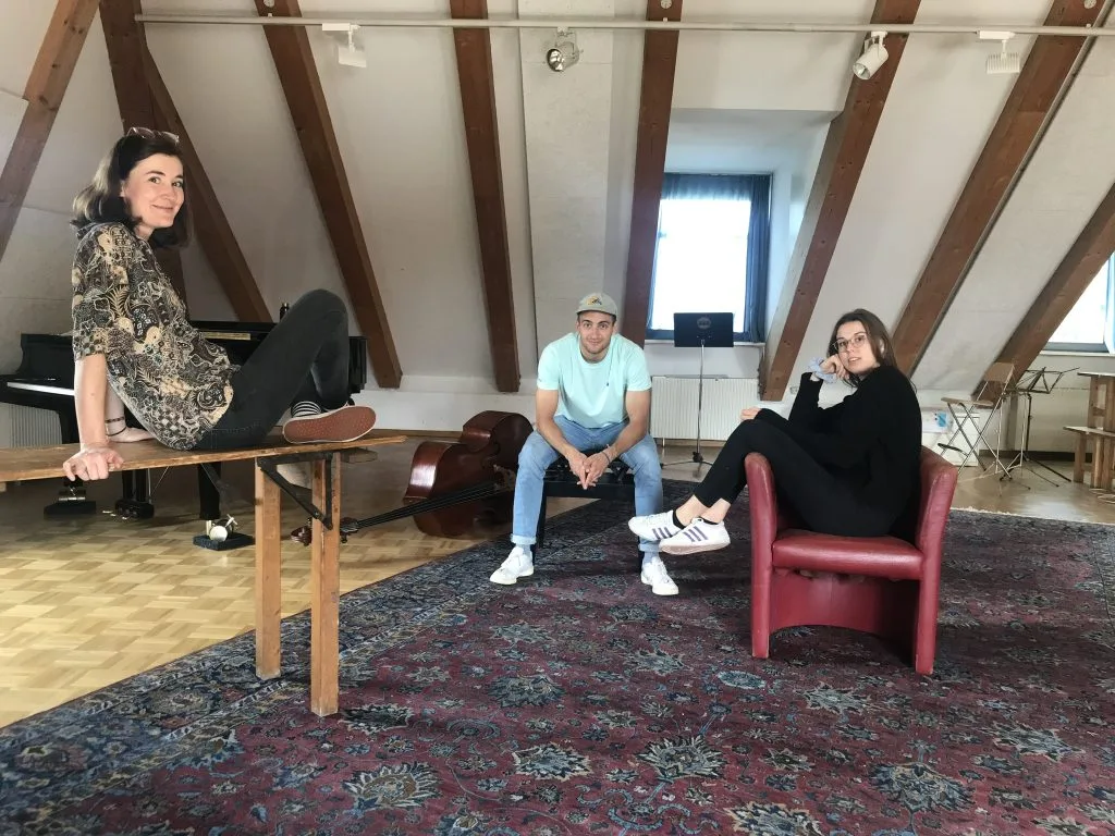 Comilitunes releasing 'Home Tonight'.
This album is home to an array of genres, such as pop, chillout and soul. My favourite song from it is ''Drops'', which is the 4th song of the album. It's very relaxing, and amazing for a good Friday night after a workout session, or for cooking alone in your kitchen. It's beautifully made also, you will be stunned!