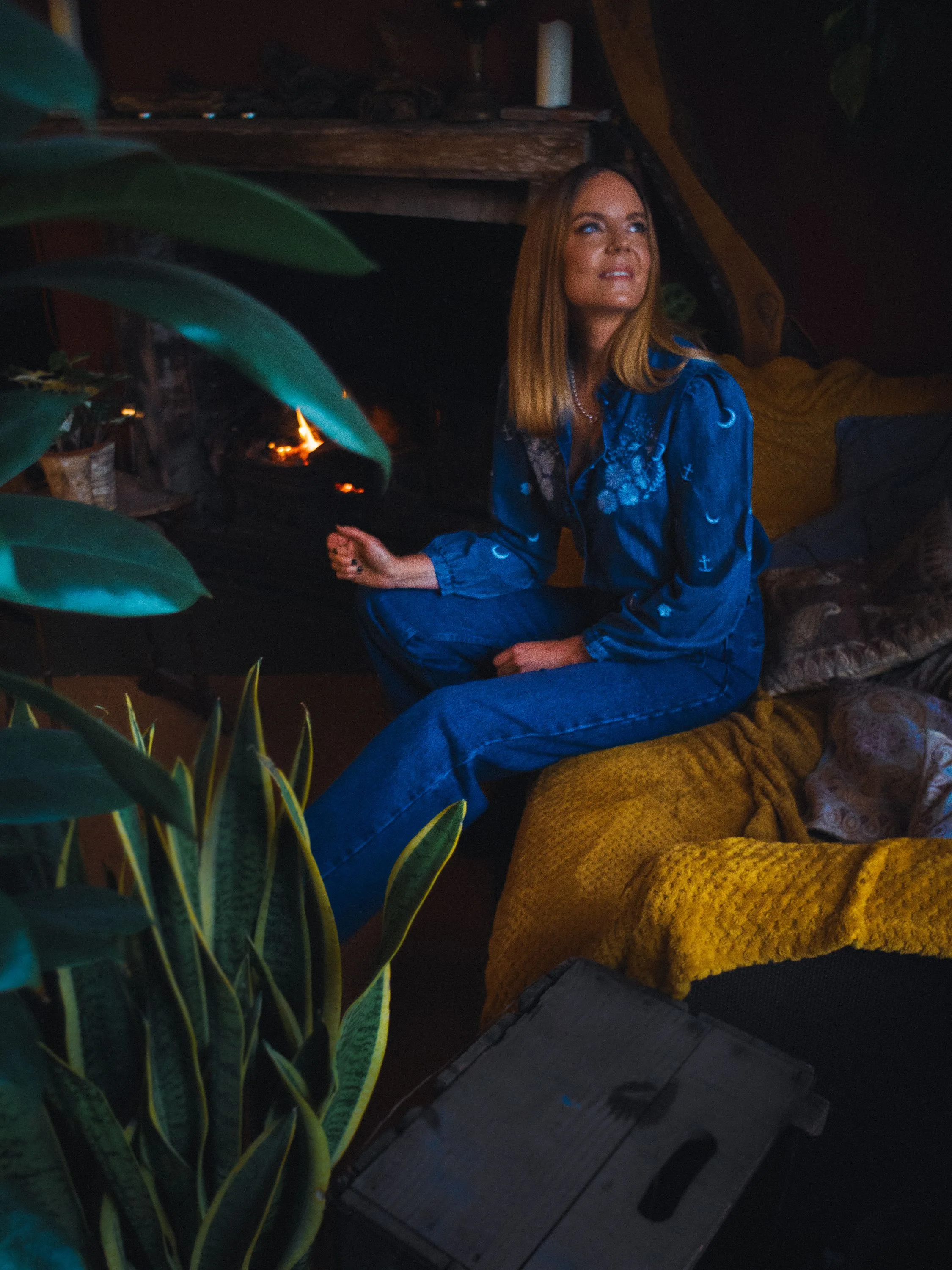ROSINA BUCK releasing LIKE A LION