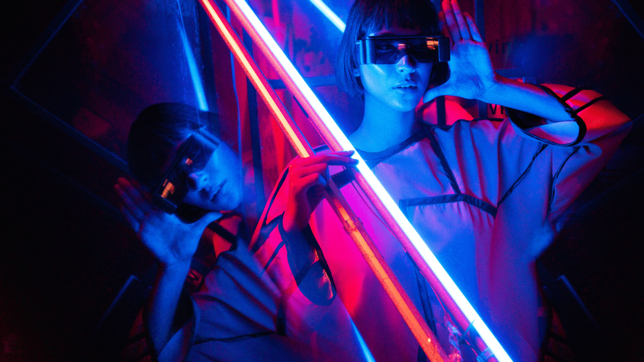 Silent Disco Event Fashion: Why Cute Rave Outfits Pair Perfectly With Wireless Headphones