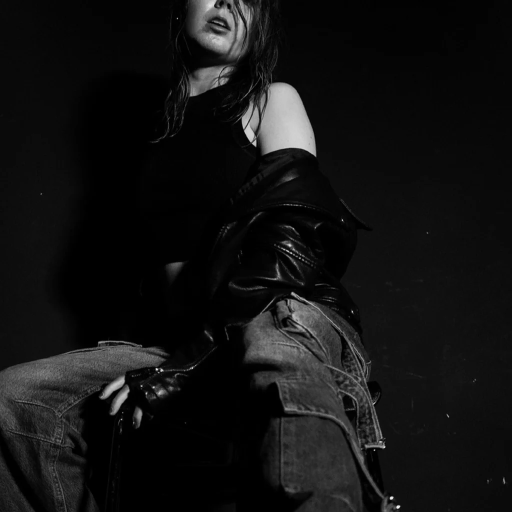 With Anywhere Else, Liv Jaye and Joel Maxwell Blend UK Alternative Edge and Commercial Pop