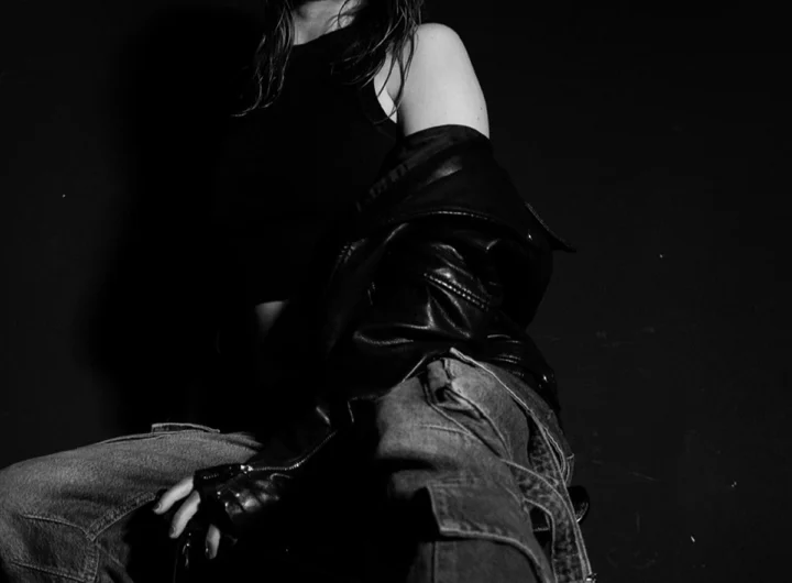 With Anywhere Else, Liv Jaye and Joel Maxwell Blend UK Alternative Edge and Commercial Pop