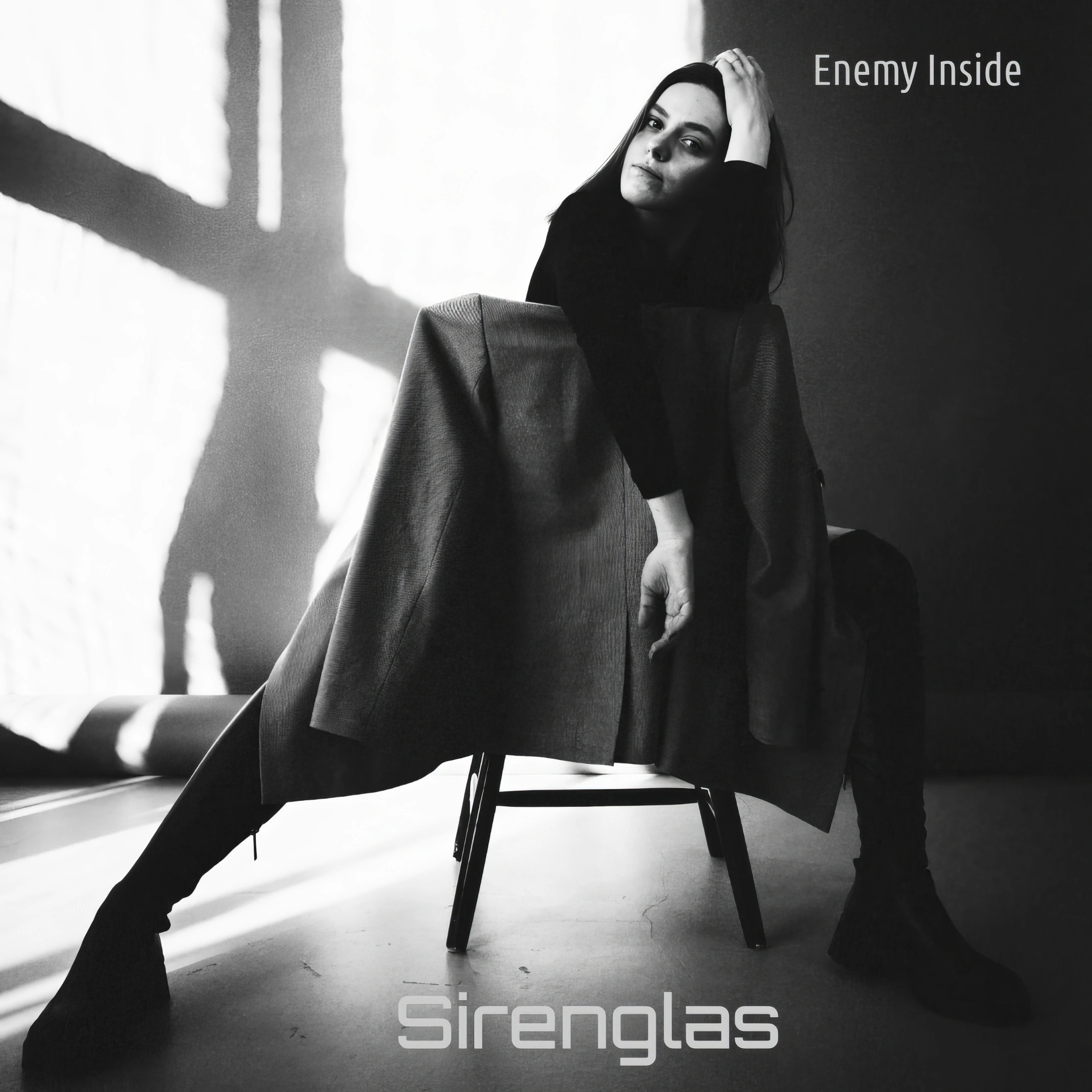 Sirenglas Turns Inner Demons Into Coldwave Catharsis on Enemy Inside