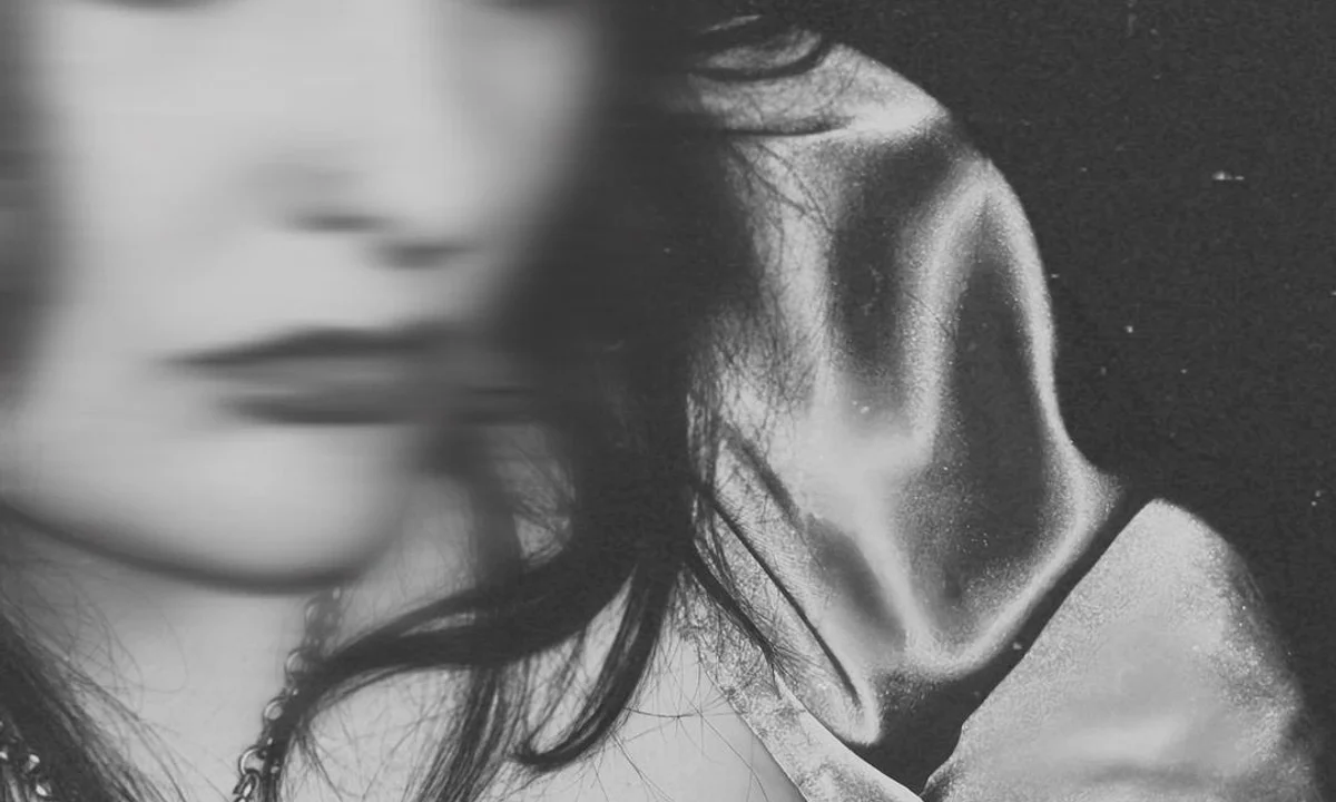 Heiress Keeps Dark-Pop Single "Over It" Resonating Almost a Year On