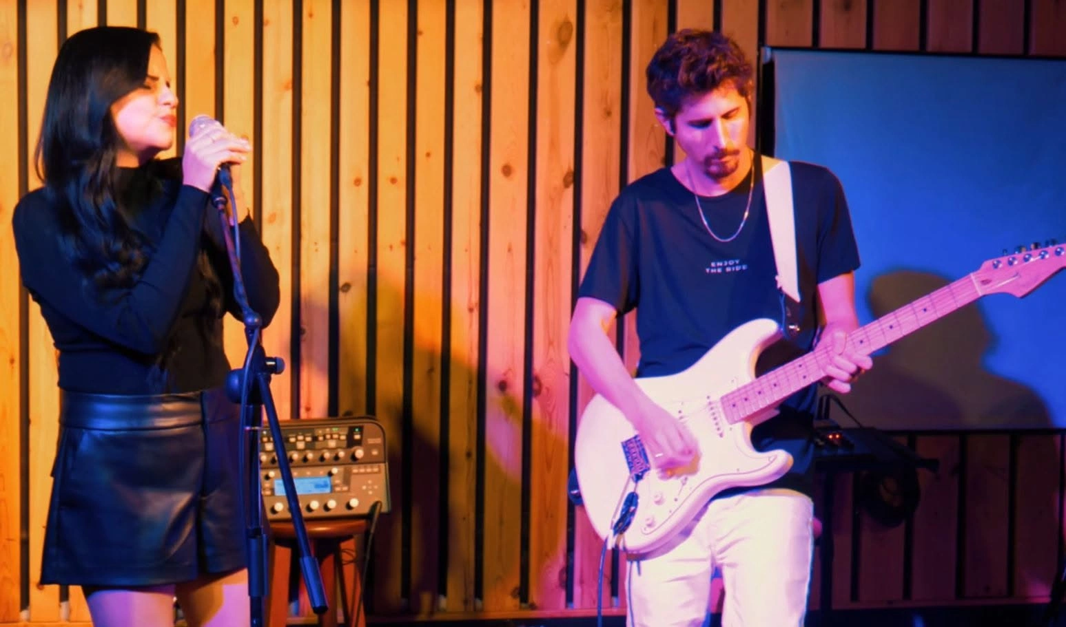 Hilla Peer Turns Anti-Hustle Into a Breezy Soul Single with "Just Like That"