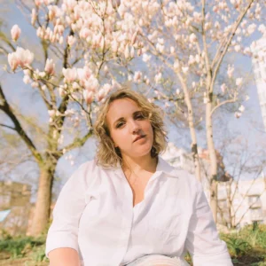 Sarah Giles Lands the Hook on Instructions on How to Be a Cloud with a Friend's Advice