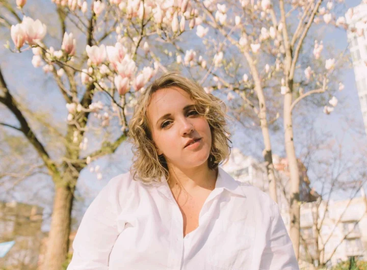 Sarah Giles Lands the Hook on Instructions on How to Be a Cloud with a Friend's Advice