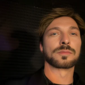 Giuseppe Cucè Lands the Hook on Estasi E Veleno, a Summer Warning with a Dance Beat