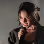 Gracie Abrams Plays SNL on Halloween, 32 Days Before Her Arena Tour