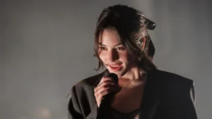 Gracie Abrams Plays SNL on Halloween, 32 Days Before Her Arena Tour